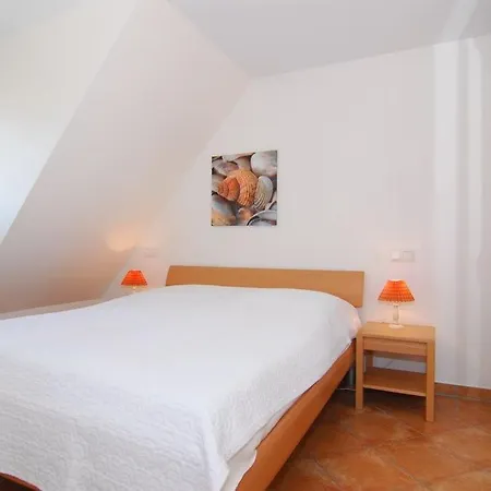 Apartment Deckerstrasse 1, Whg I